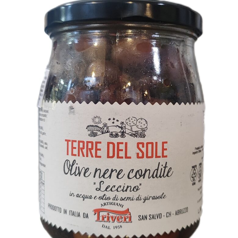 Olive nere condite. Melnās olīvas ar garšvielām  