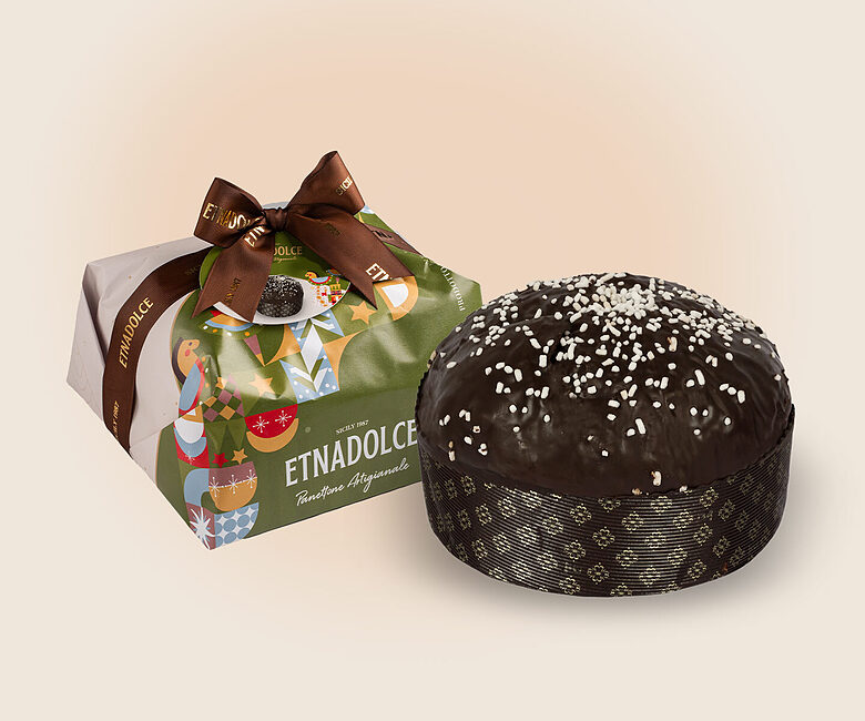 Pre-order: Pear and Chocolate Panettone, Hand-wrapped 500 g (delivery at the end of October)