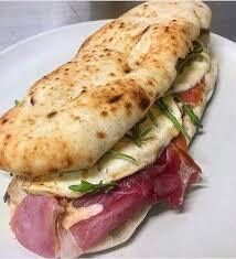 Saltimbocca mortadella e mozzarella