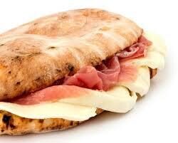 Saltimbocca mix decidi tu un salame e un formaggio